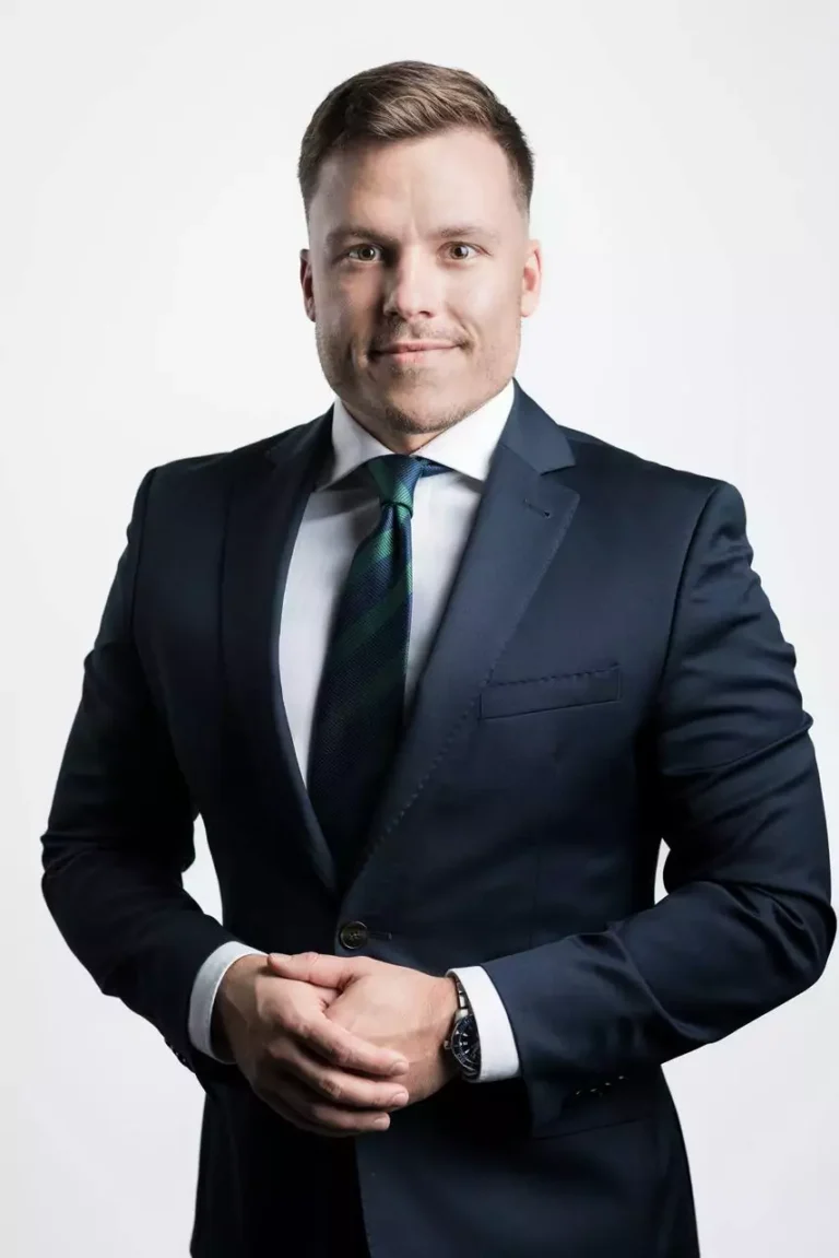 Marcin Ajs, Associate Partner